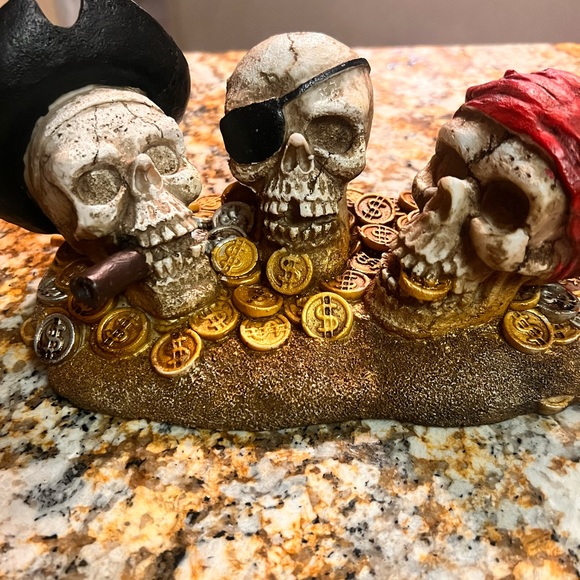 Aquarium Bubbler & Decorations Bundle - Picture 6 of 7